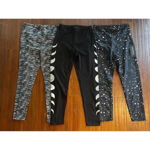Stylish Women's Legging Set - Moon & Star Designs